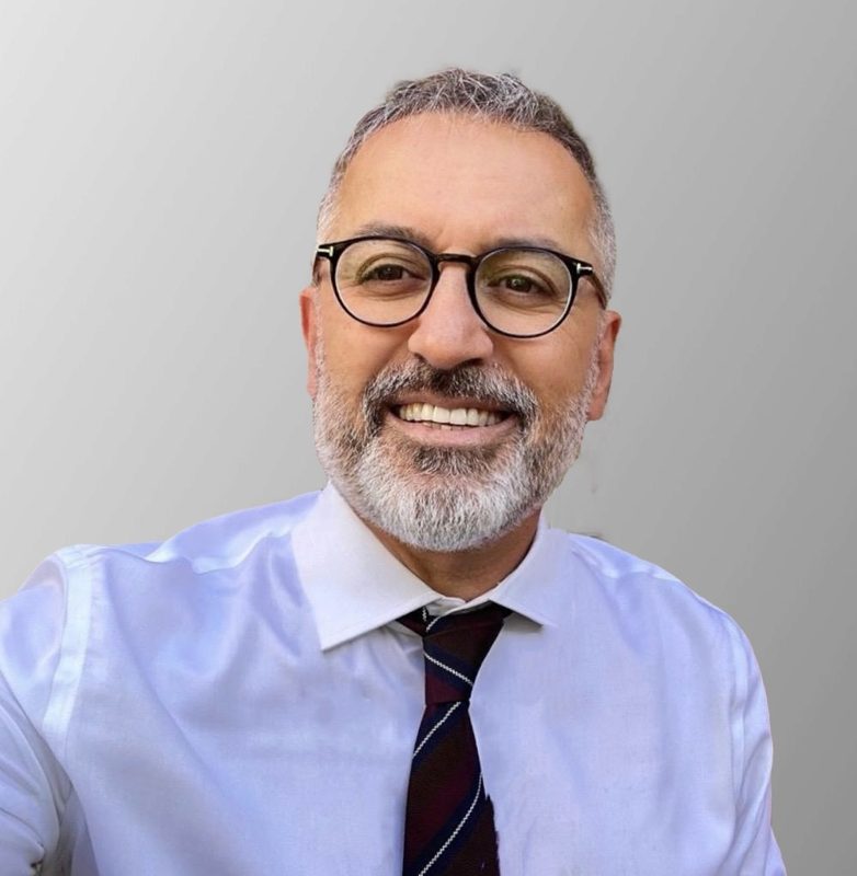 Prof. Dr. M. Mahir Özmen portresi